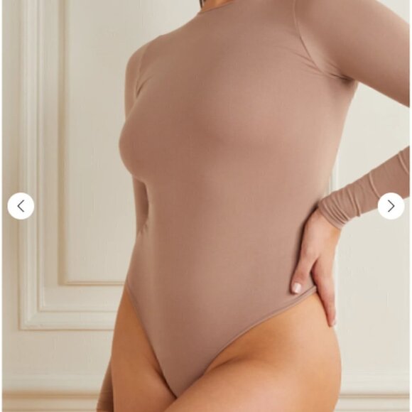 💕 SKIMS 💕 (Sandstone) Crew Neck Log Sleeve Bodysuit-NEW - Picture 3 of 7